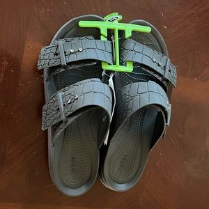 Brown literide wedge Crocs